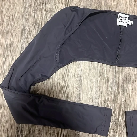 Princess Polly Cropped Shrug - Picture 4 of 9